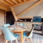 Le Tipi Des Arnats Сasa de vacaciones *