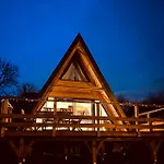 Le Tipi Des Arnats Сasa de vacaciones *