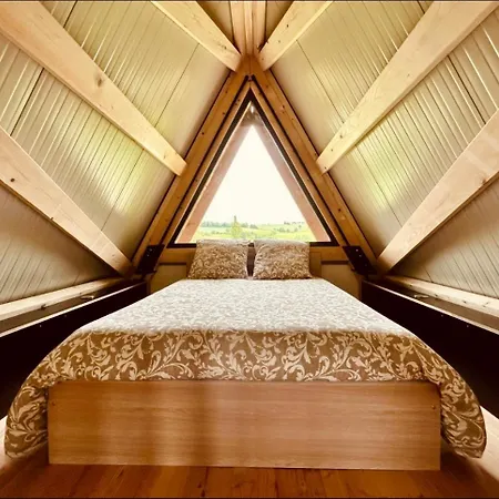 Le Tipi Des Arnats *
